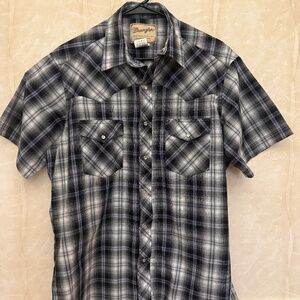 Wrangler Short Sleeve Shirt - snap front, Mens size large